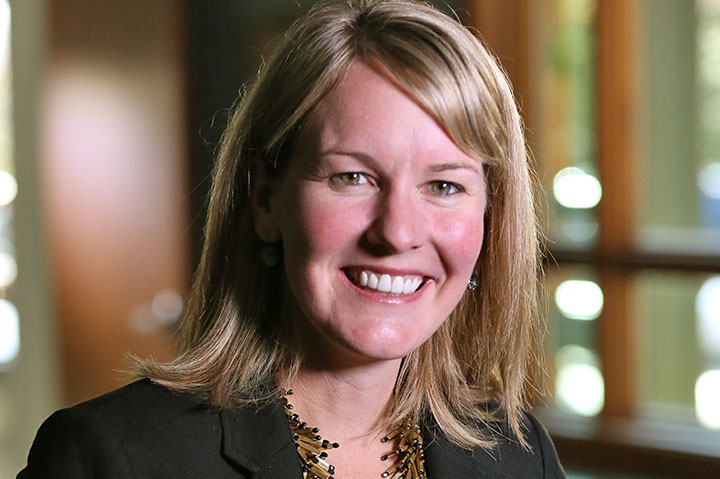 Stephanie E. Riesch-Knapp